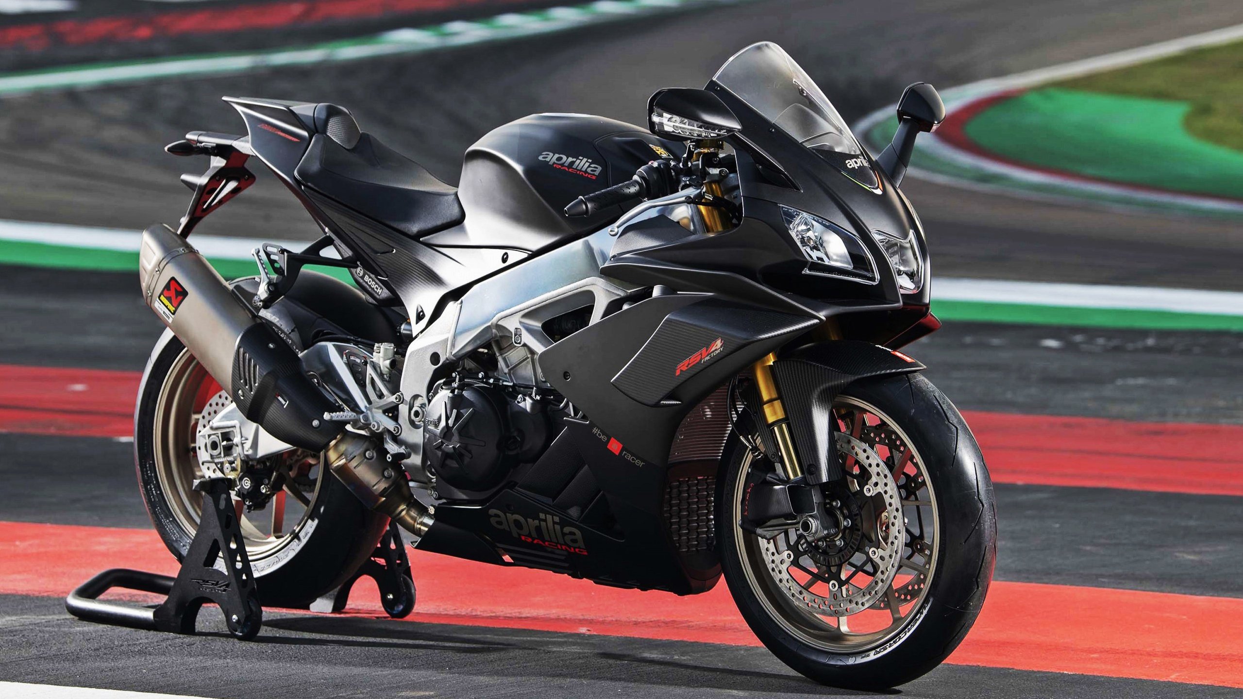 爱游戏 电竞-欧国联比赛惊险无边，国家队备战欧锦赛展雄心，欧国联赛程2020规则