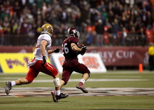 爱游戏电竞-球迷故事：那些追逐偶像的青春岁月，球迷算不算追星